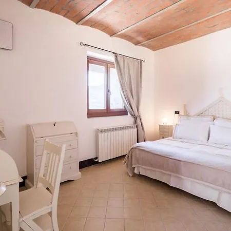 Pensión Gru Giapponese Tresana